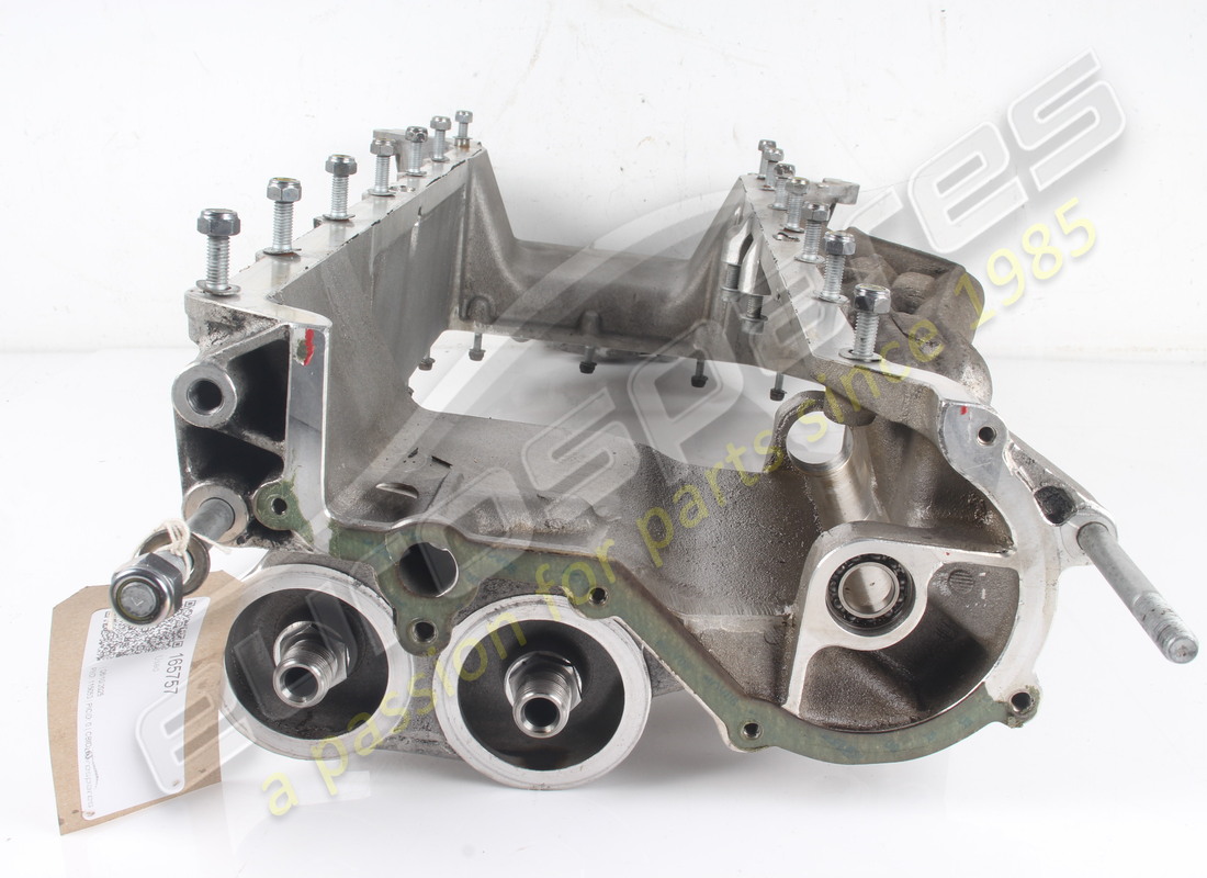 gebrauchte ferrari motorölwanne. teilenummer 165757 (2)