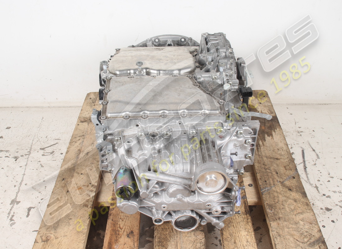 GEBRAUCHTES FERRARI GETRIEBE GTC. TEILENUMMER 893170 (3) gebrauchtes ferrari getriebe gtc. teilenummer 893170 (3)