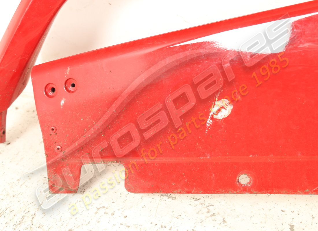 gebrauchter ferrari frontspoiler. teilenummer 86707910 (3)