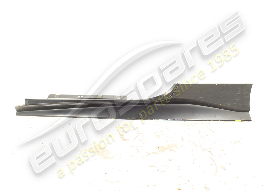 GEBRAUCHT Ferrari KOMPLETT LINKS UNTERTÜRVERKLEIDUNG. TEILENUMMER 88540810 (1)