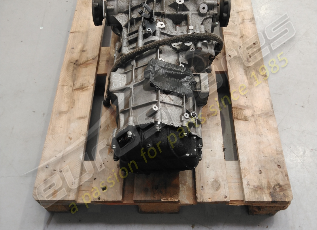 gebrauchtes lamborghini getriebe. teilenummer 086300045j (3)