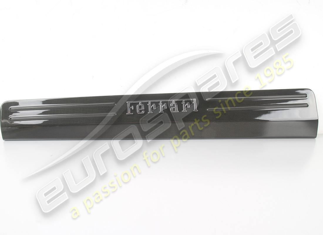 neuer ferrari rh kickplate. teilenummer 85982400 (1)