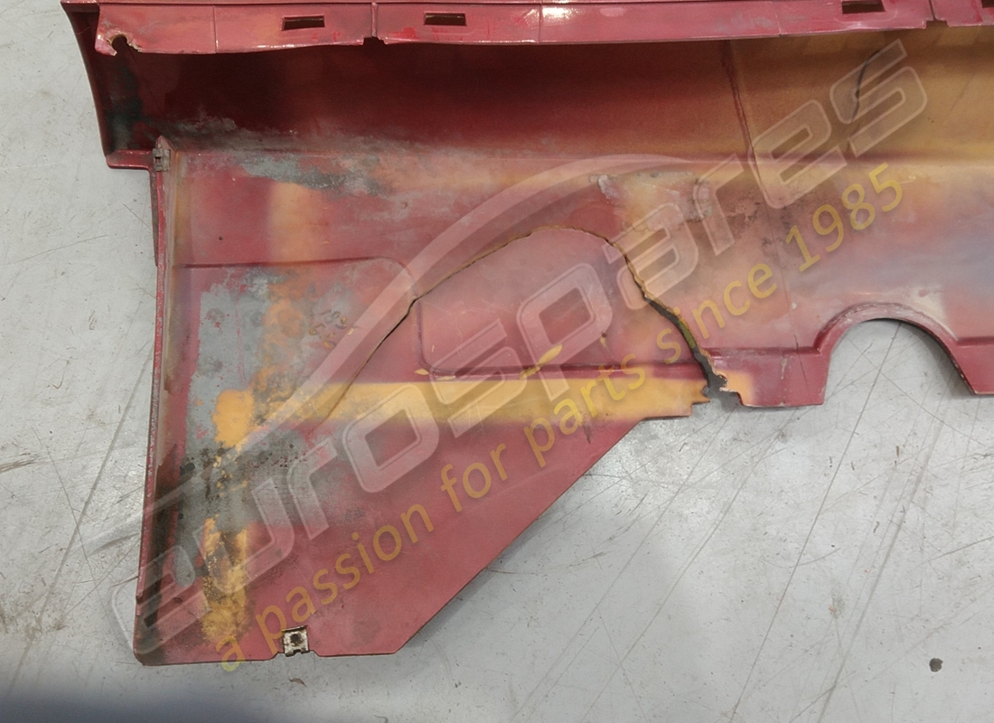 beschädigte lamborghini kipphebelabdeckung, links. teilenummer 400853563 (2)