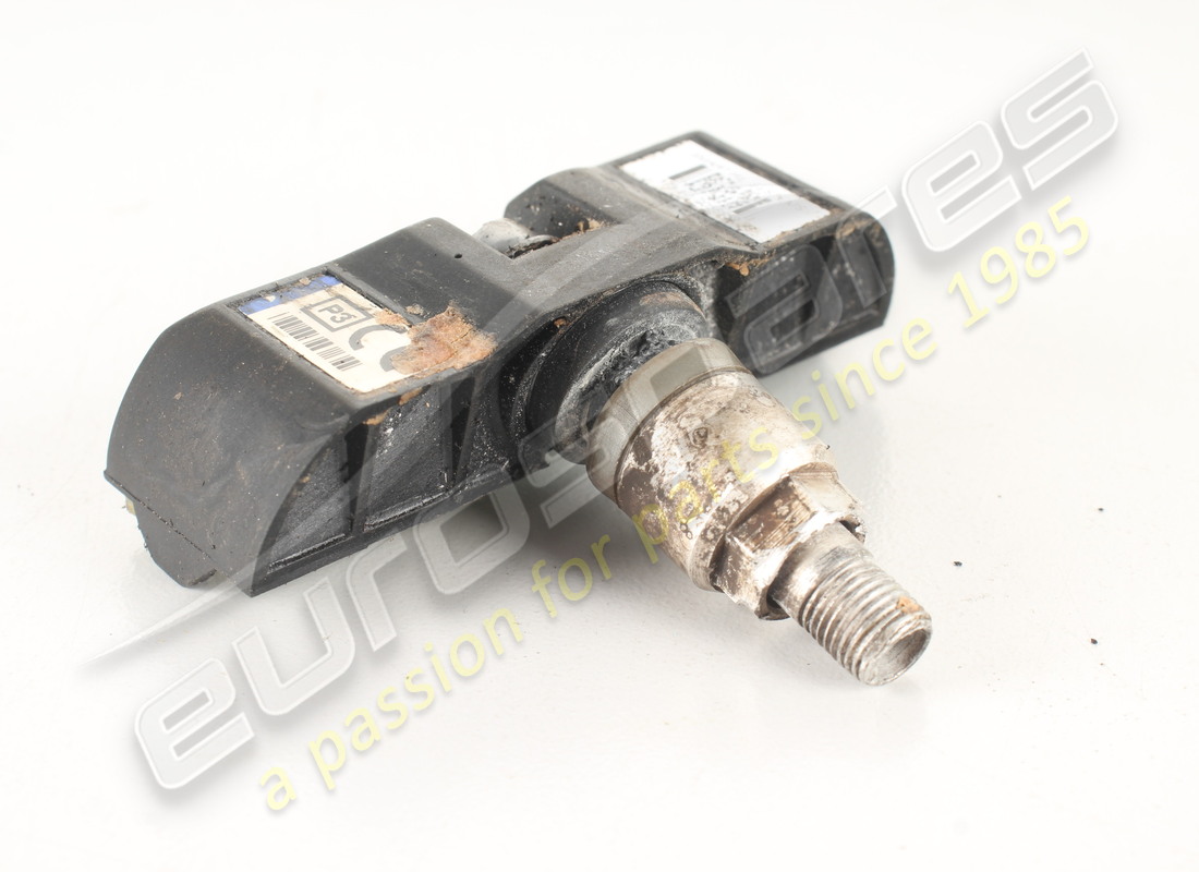 GEBRAUCHTER Aston Martin SENDER/VENTIL UND RINGSATZ (1 RAD). TEILENUMMER 1R123610357 (1)