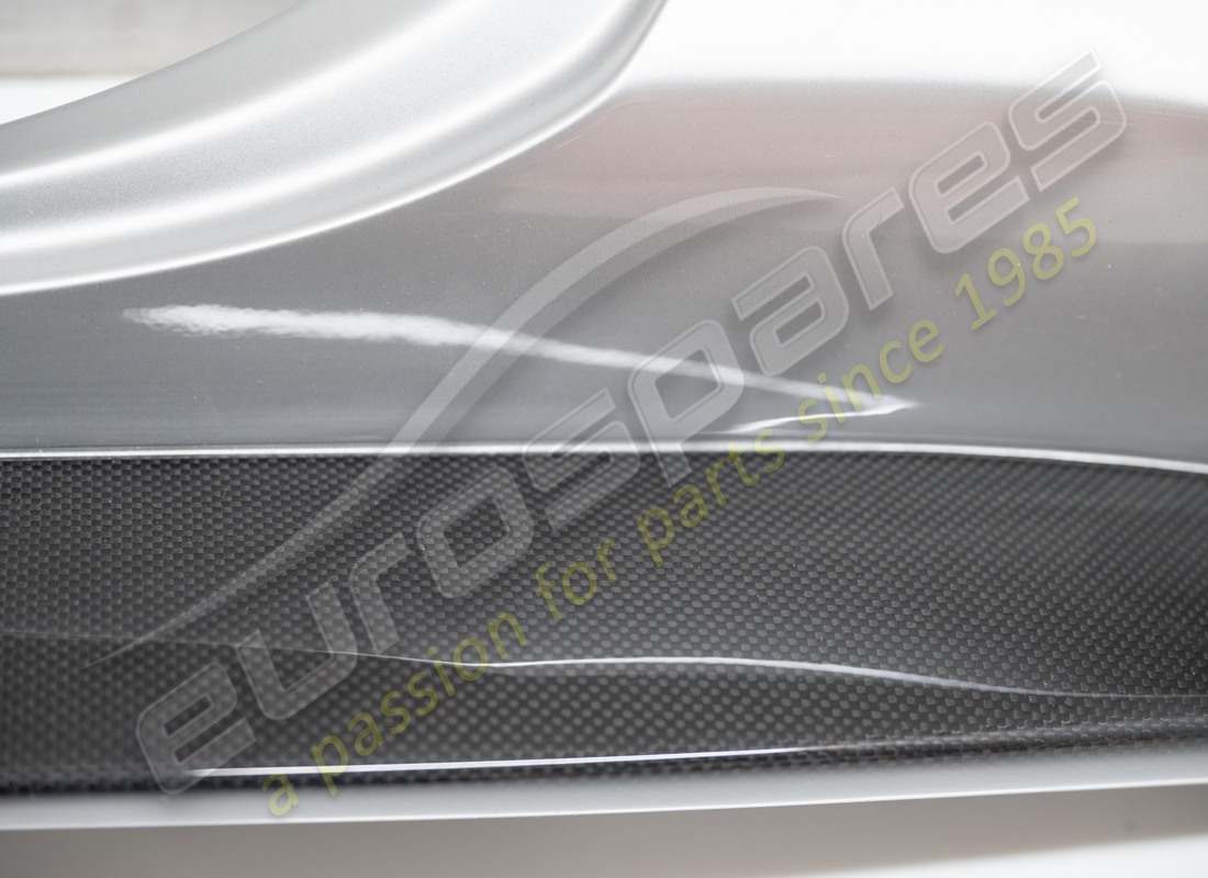 verwendet ferrari komplette untertürverkleidung links. teilenummer 766055 (2)