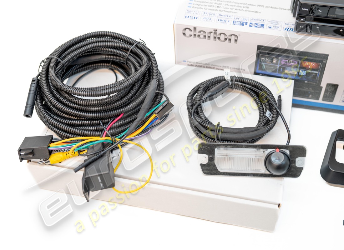 NEU FERRARI F430 INFOTAINTMENT SISTEM KI. TEILENUMMER 70003465 (2) neu ferrari f430 infotaintment sistem ki. teilenummer 70003465 (2)