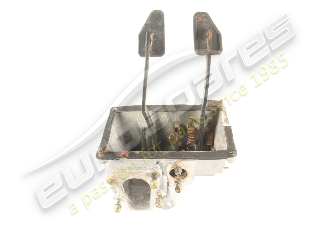 beschädigter ferrari support. teilenummer 147690 (2)