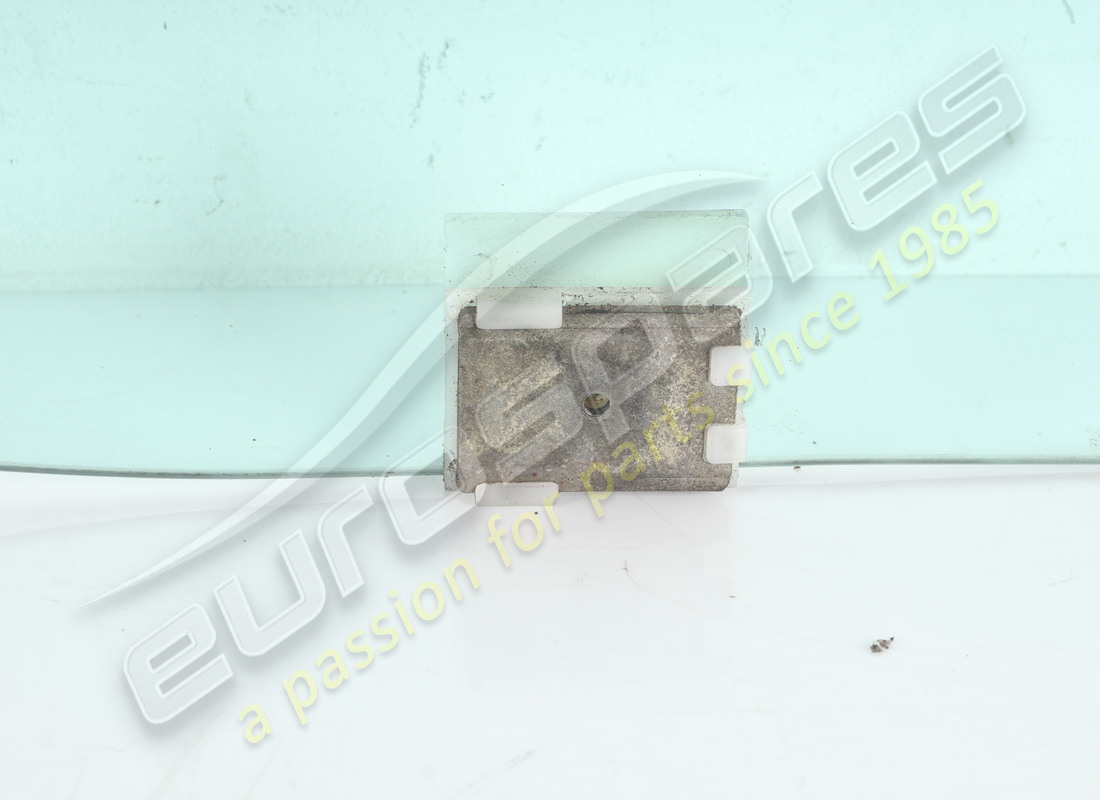 GEBRAUCHT MASERATI RH TÜRGLAS M338. TEILENUMMER 387700306 (4) gebraucht maserati rh türglas m338. teilenummer 387700306 (4)