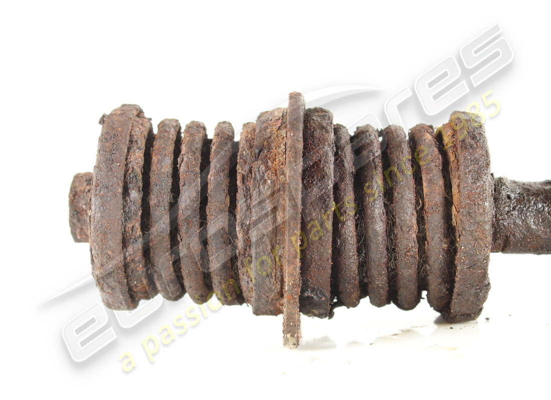 gebrauchte ferrari auspuffhalterung. teilenummer 106052 (4)