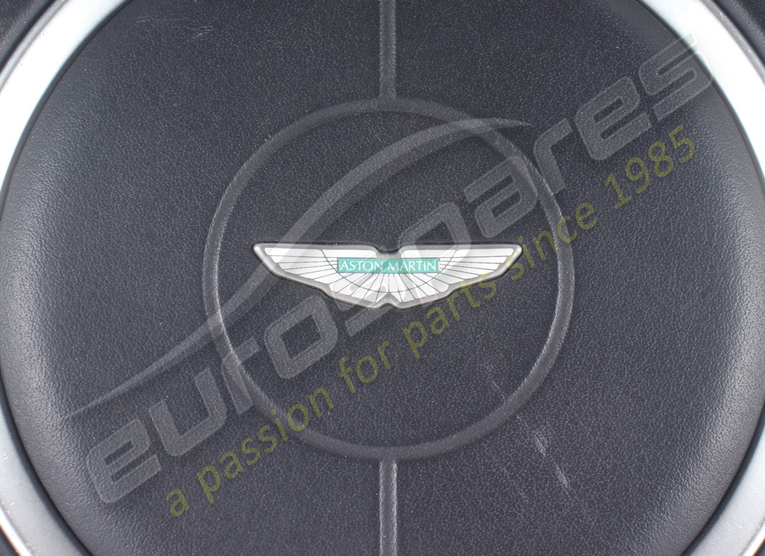 GEBRAUCHTES ASTON MARTIN MODUL, AIRBAG-BAUGRUPPE, GRÜNES EMBLEM / SILBERNER RING. TEILENUMMER 4G43042B85AA (2) gebrauchtes aston martin modul, airbag-baugruppe, grünes emblem / silberner ring. teilenummer 4g43042b85aa (2)