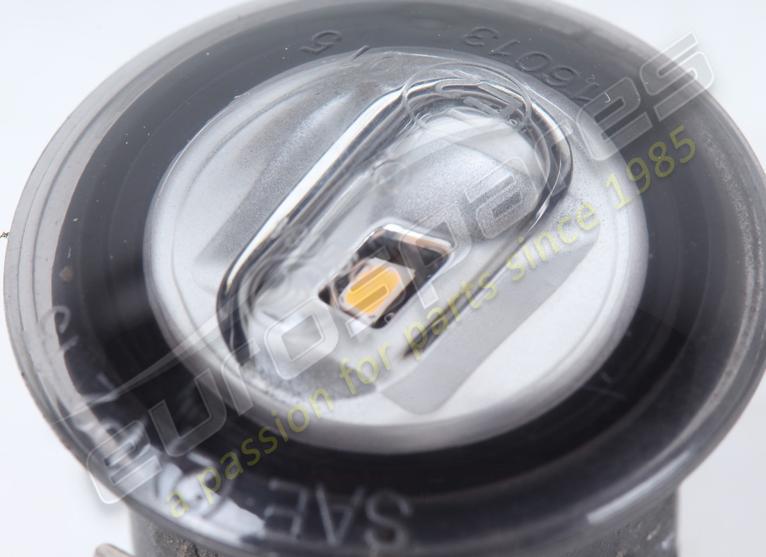 GEBRAUCHTER FERRARI SEITLICHER BLINKER. TEILENUMMER 317211 (3) gebrauchter ferrari seitlicher blinker. teilenummer 317211 (3)