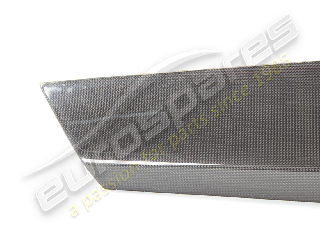 gebrauchte ferrari carbon-türleiste vorne links. teilenummer 901734 (2)