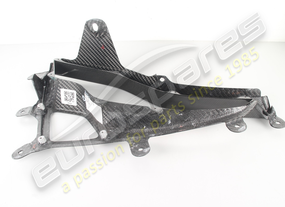 new (other) ferrari carbon lower lh air intake. part number 83600200 (3)