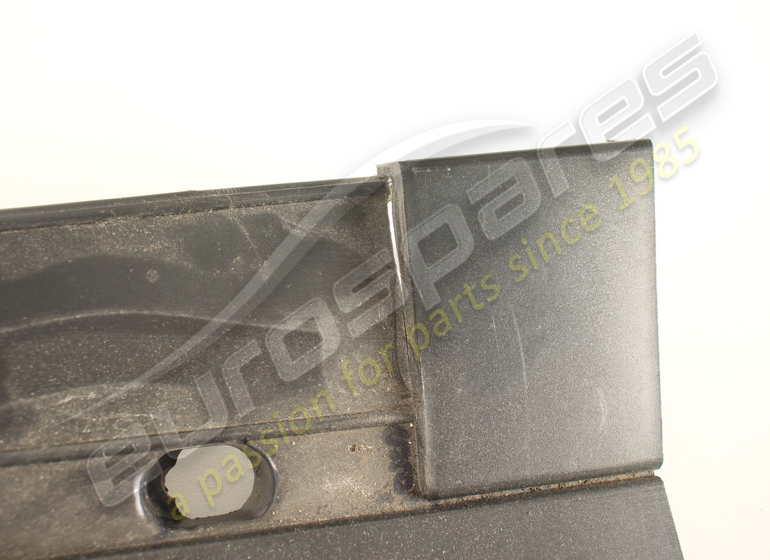 beschädigte ferrari rechte trittbrettplatte. teilenummer 64552200 (3)