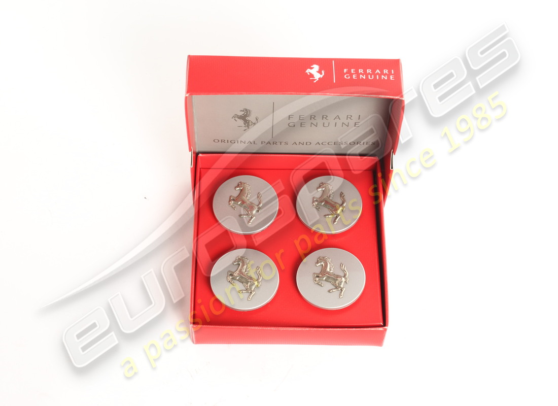 GEBRAUCHTES Ferrari RADMITTENKAPPEN-KIT (SILBER). TEILENUMMER 70001467 (1) GEBRAUCHTES Ferrari RADMITTENKAPPEN-KIT (SILBER). TEILENUMMER 70001467 (1)