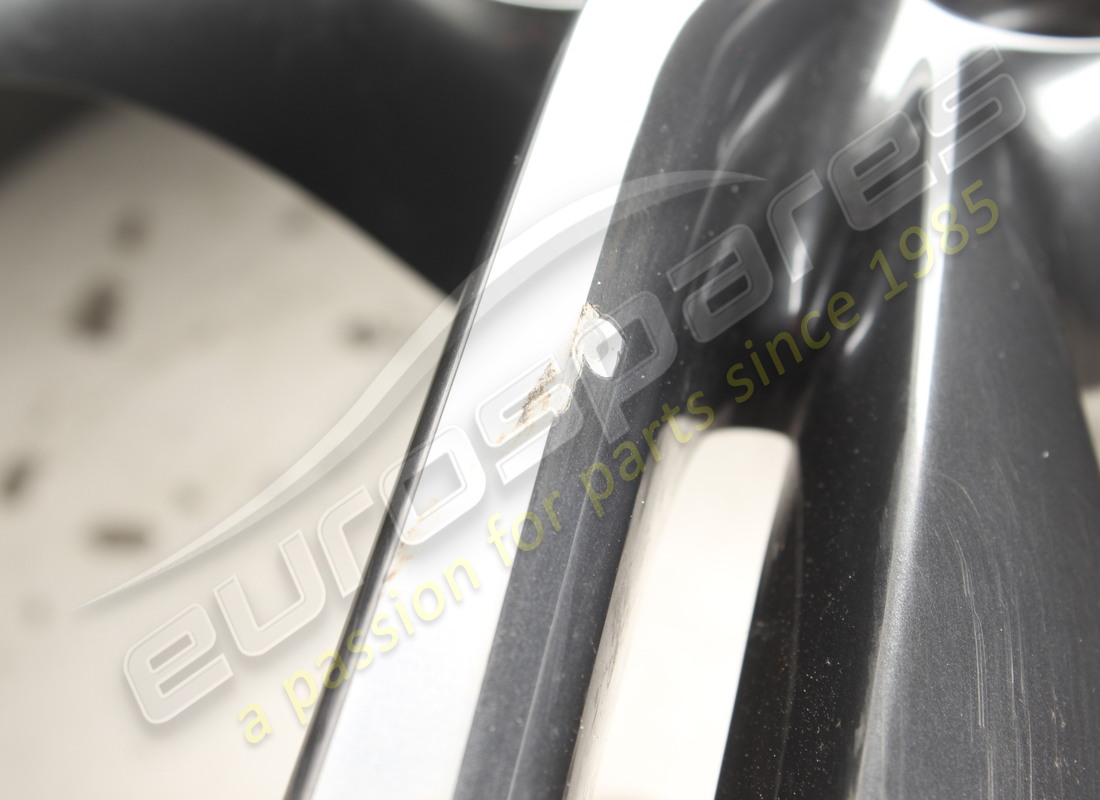 beschädigt ferrari cerchio forg ant sx t grau d. teilenummer 986211 (6)