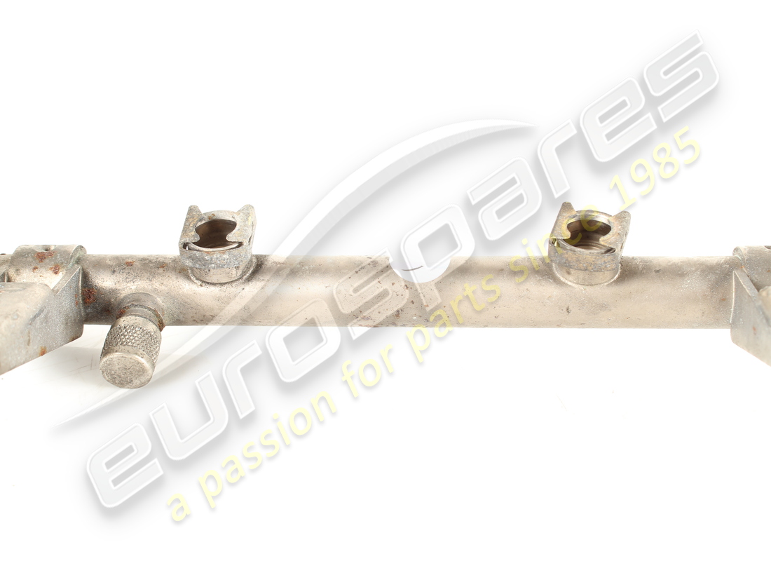 gebrauchtes rechtes kraftstoffleitungsrohr maserati. teilenummer 585060002 (2)