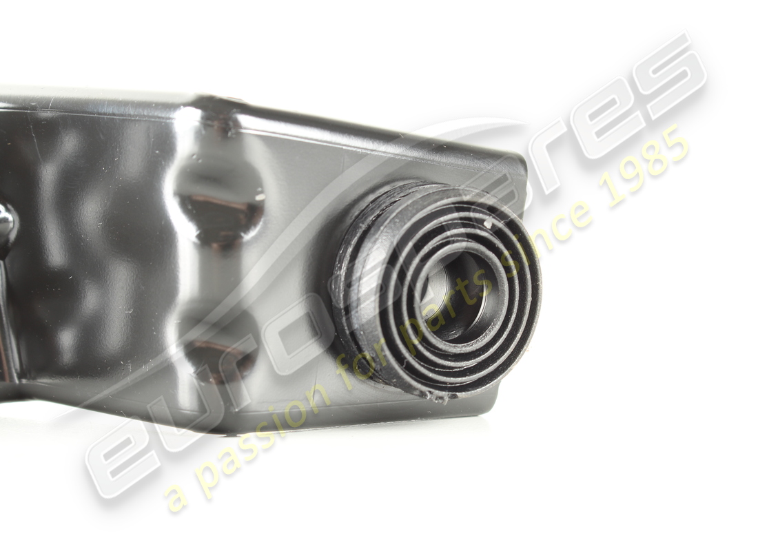 NEUE LINKE HALTERUNG MASERATI. TEILENUMMER 675001572 (2) neue linke halterung maserati. teilenummer 675001572 (2)