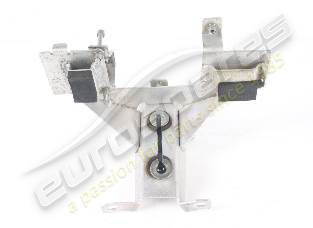 GEBRAUCHTE Ferrari PUMPENHALTERUNG . TEILENUMMER 314656 (1) GEBRAUCHTE Ferrari PUMPENHALTERUNG . TEILENUMMER 314656 (1)