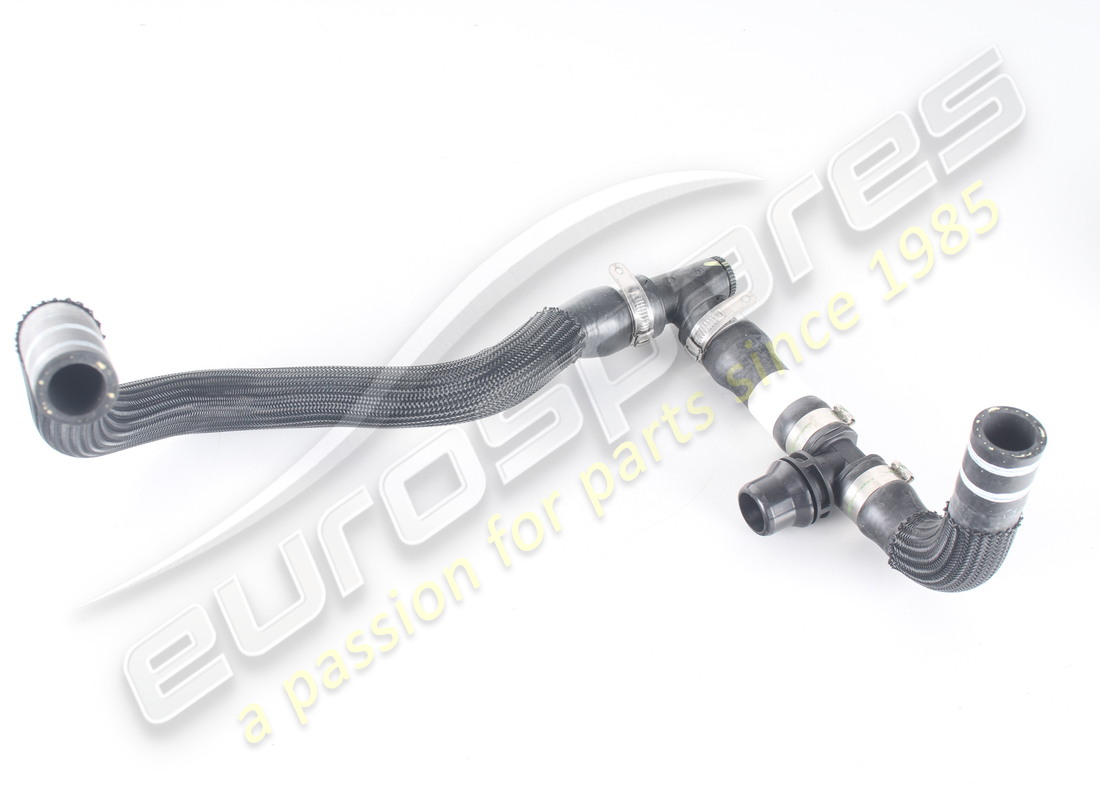 NEU MASERATI WASSERRÜCKLAUFHÜLSE VOM HEA. TEILENUMMER 670037573 (1) neu maserati wasserrücklaufhülse vom hea. teilenummer 670037573 (1)