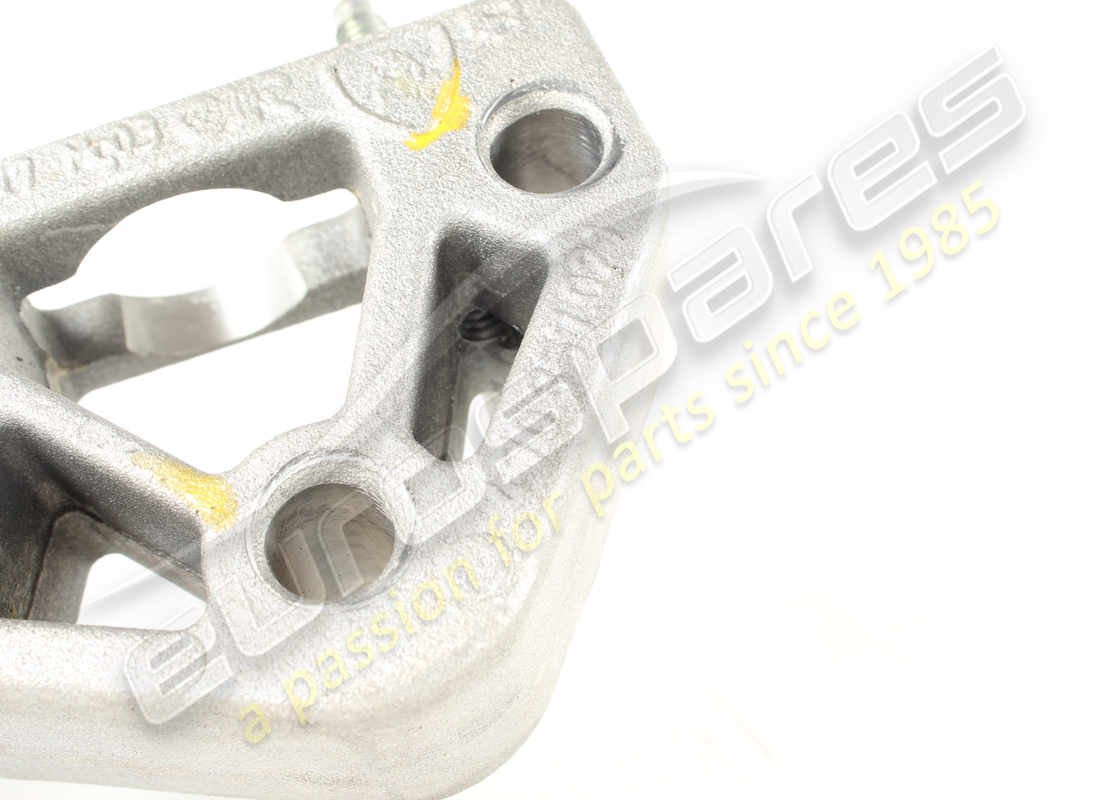 gebrauchte lamborghini halteklemme. teilenummer 470857021 (4)