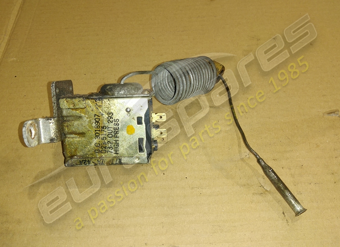 GEBRAUCHT Ferrari Klimaanlage umschalten. TEILENUMMER 100460 (1)