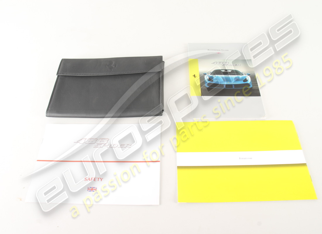 gebraucht ferrari 488 spider booklet pack. teilenummer eap1481296 (4)