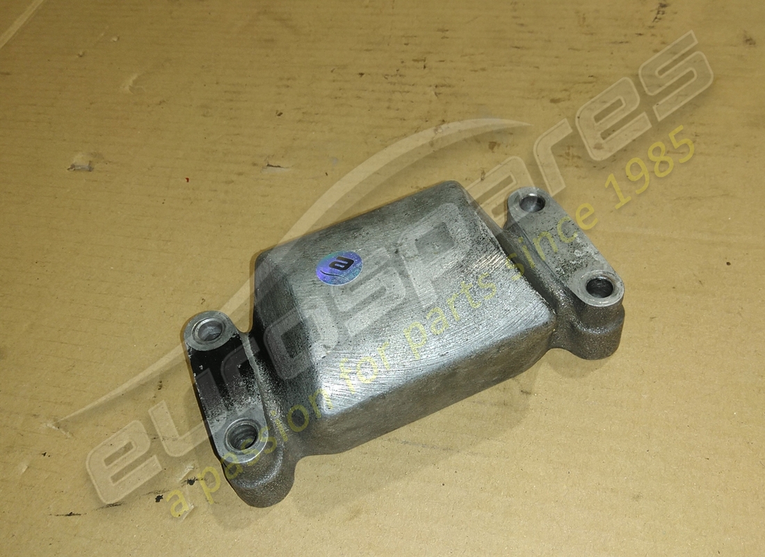 verwendet ferrari untere abdeckung. teilenummer 104315 (2)