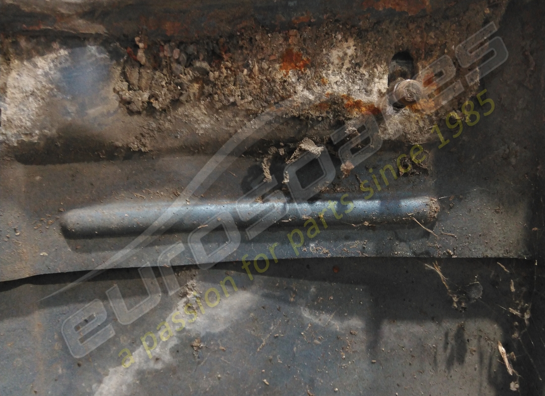 gebrauchte ferrari schwellerabdeckung links. teilenummer 63145500 (3)