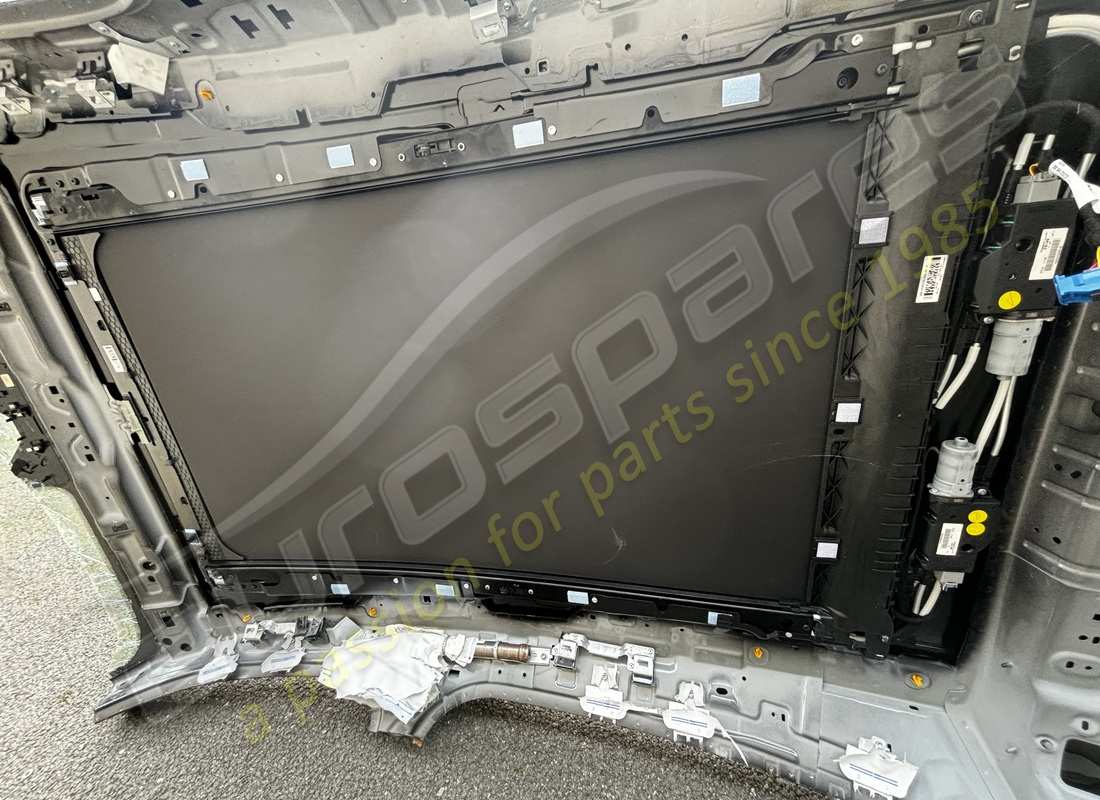 neu maserati schwarzes panoramadach. teilenummer 670269157 (2)