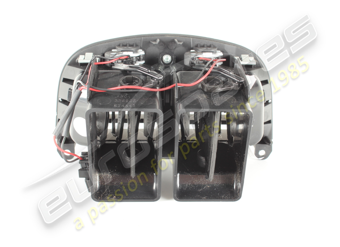 verwendet maserati luftöffnung.. teilenummer 670011357 (2)