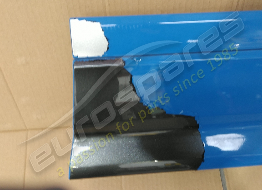 lamborghini abdeckung verwendet. teilenummer 4ml853960by9b (2)