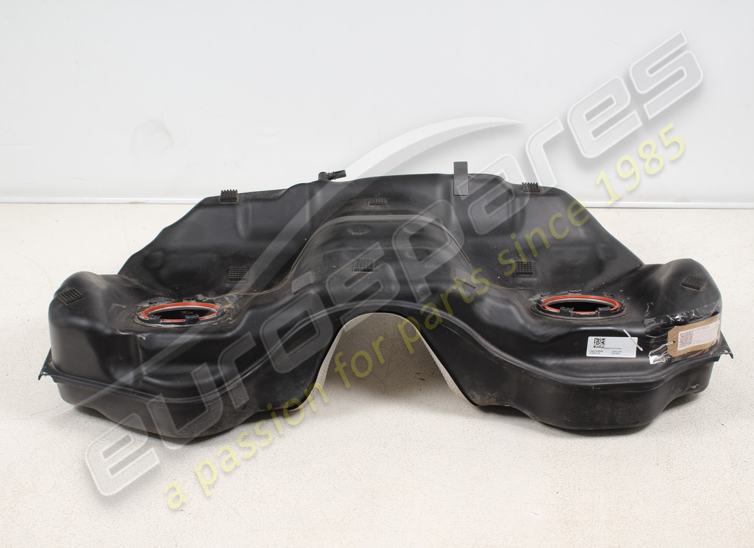 gebrauchter maserati kompletter dieseltank. teilenummer 670159335 (2)