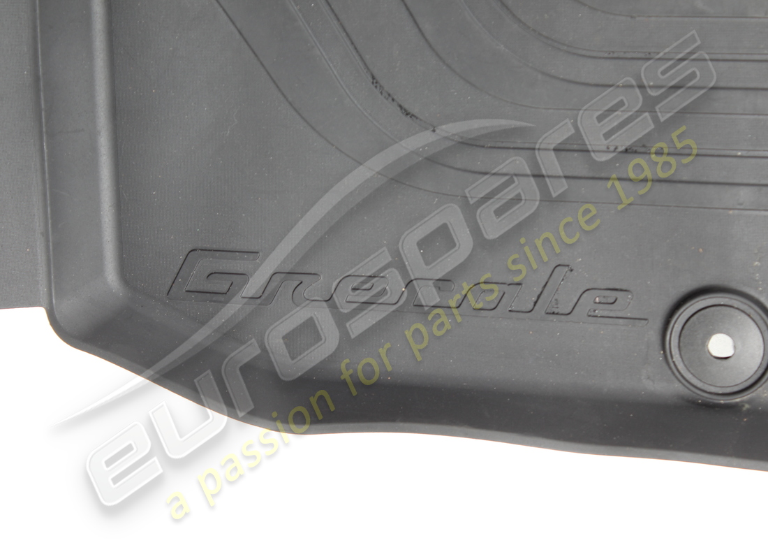 gebrauchtes maserati teppich-überzug-set schwarz. teilenummer 670205728 (2)