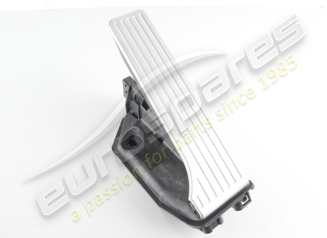 neues maserati gaspedal. teilenummer 670156296 (1)