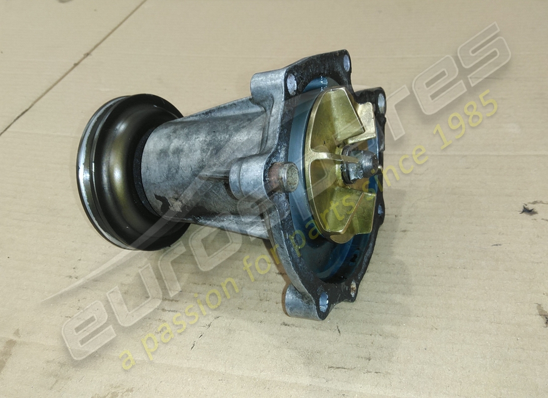 GEBRAUCHT Eurospares WASSERPUMPE KOMPLETT VORDERTEIL MIT RIEMENSCHEIBE. TEILENUMMER EAP1389959 (1)
