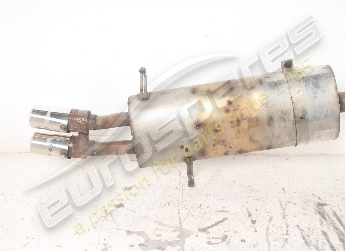 gebrauchter maserati schalldämpfer hinten links. teilenummer 379005109 (2)