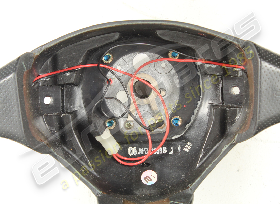 gebrauchtes maserati lenkrad, schwarz l. (std). teilenummer 387800104 (4)