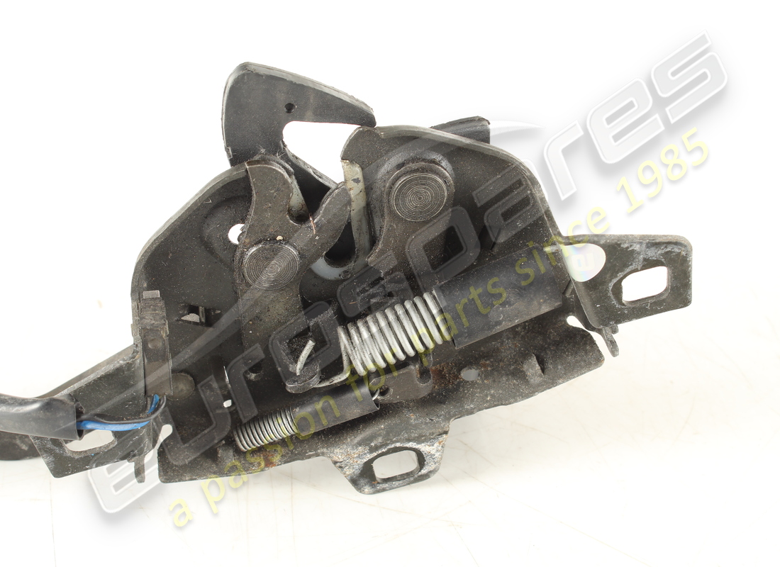 verwendet maserati motorhaubenschloss. teilenummer 68175100 (2)