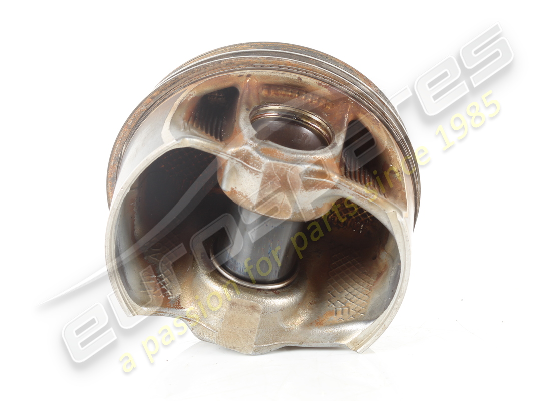 GEBRAUCHTER KOLBEN KOMPLETT LAMBORGHINI. TEILENUMMER 0P2107065E (3) gebrauchter kolben komplett lamborghini. teilenummer 0p2107065e (3)