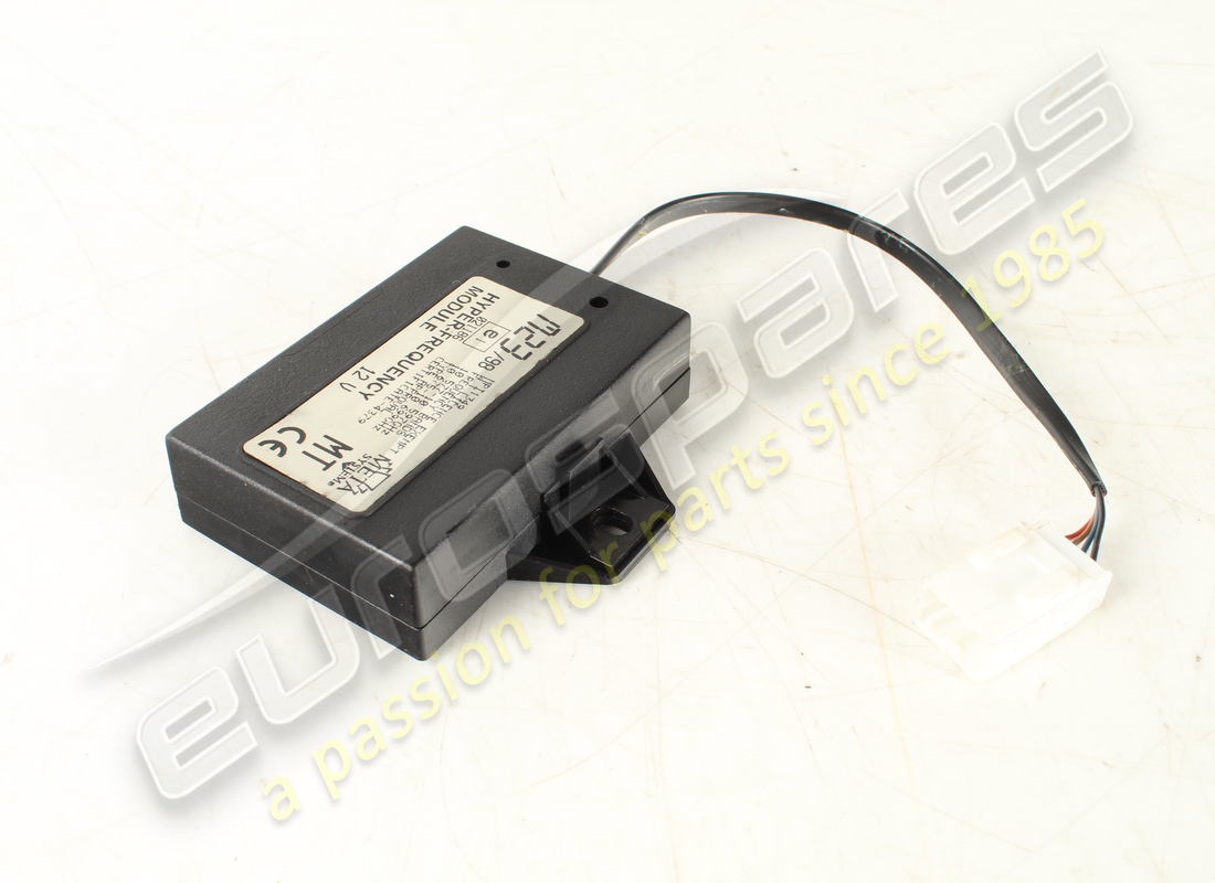 VERWENDETER Maserati SENSOR. TEILENUMMER 383300246 (1)