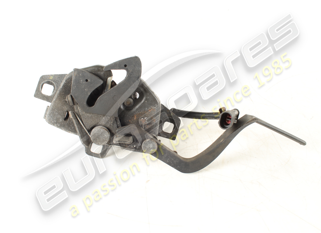 verwendet maserati motorhaubenschloss. teilenummer 68175100 (4)