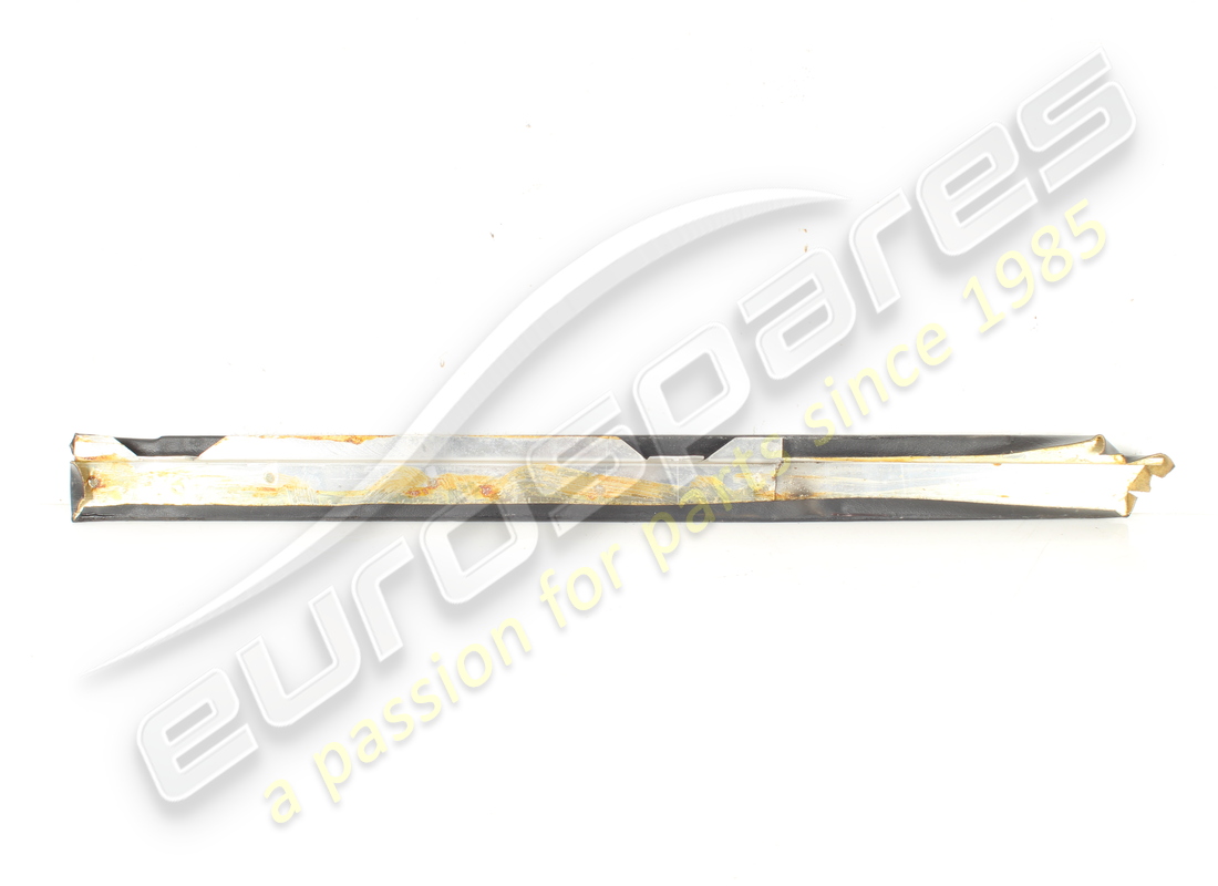 verwendet ferrari rh-formteil. teilenummer 61190900 (2)