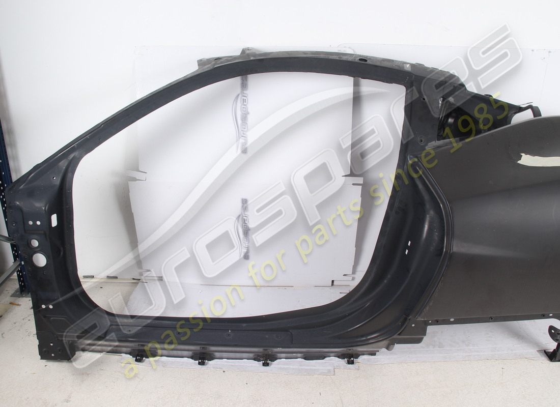 neu (andere) ferrari linke flanke. teilenummer 81288211 (2)