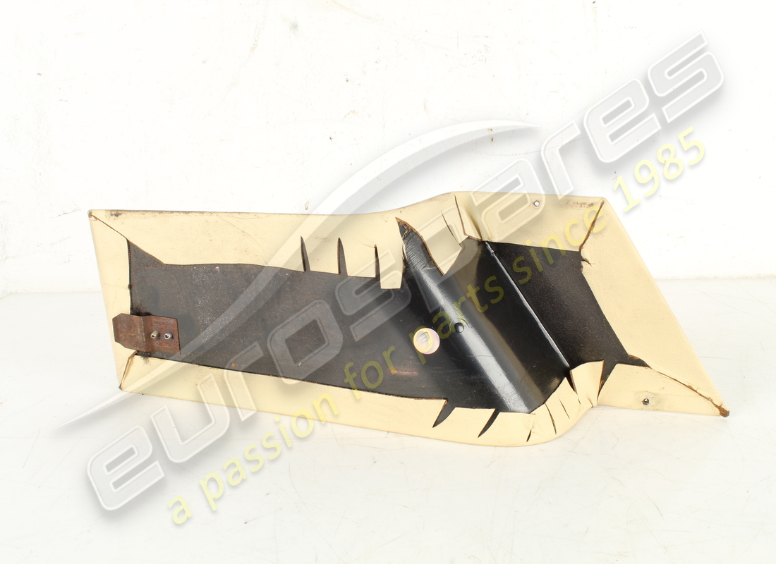 verwendet ferrari rh-formteil. teilenummer 61163200 (2)