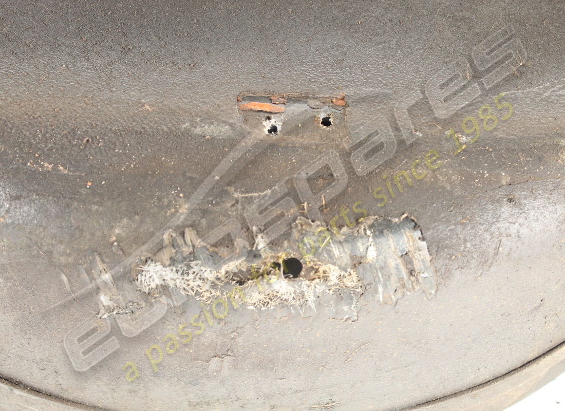 GEBRAUCHT FERRARI ERSATZRADTRÄGER RECHTSFAHRZEUG TEILENUMMER 61834800 (4) gebraucht ferrari ersatzradträger rechtsfahrzeug teilenummer 61834800 (4)