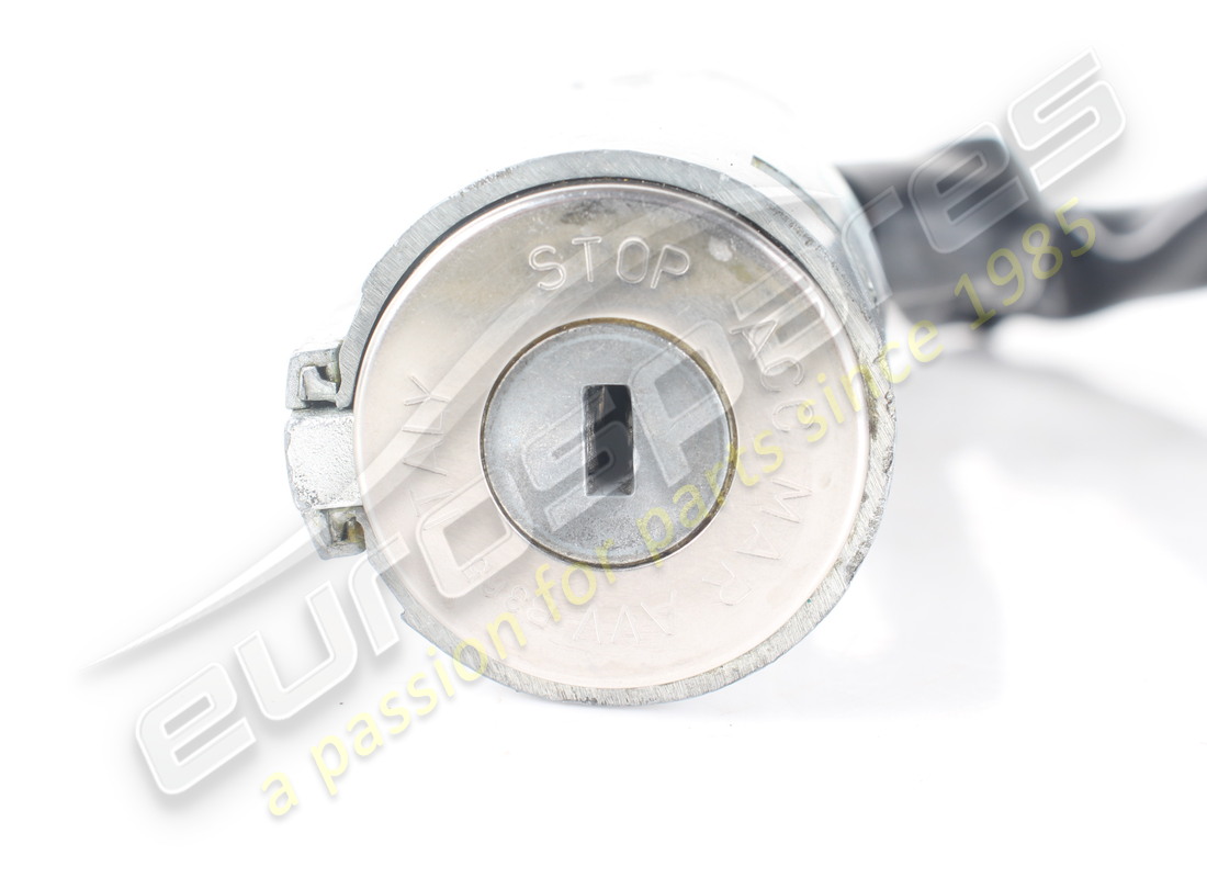 gebrauchtes maserati lenkschlosskörper. teilenummer 373400001 (8)