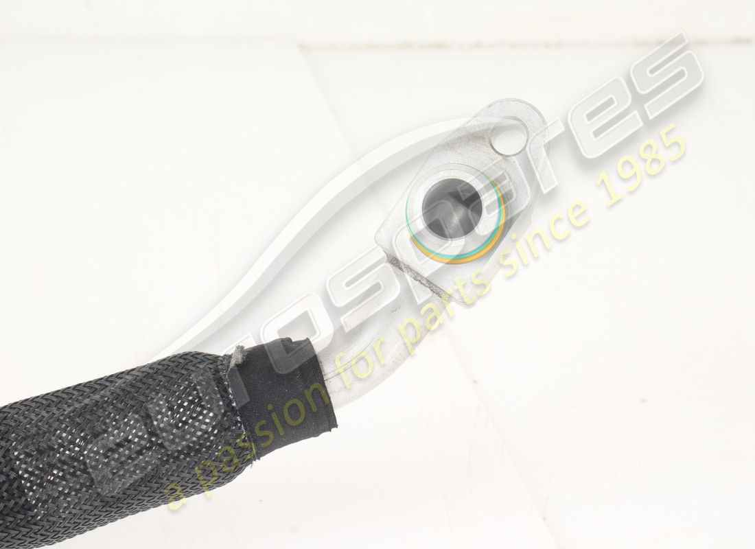 GEBRAUCHTES FERRARI FREON-RÜCKLAUFROHR VON UNTER. TEILENUMMER 917463 (2) gebrauchtes ferrari freon-rücklaufrohr von unter. teilenummer 917463 (2)