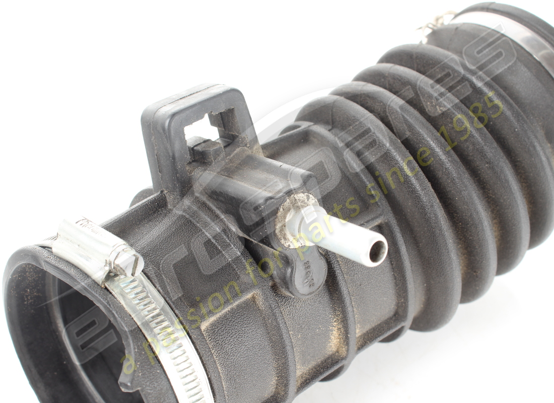 GEBRAUCHTES FERRARI RH-VERBINDUNGSROHR. TEILENUMMER 269866 (4) gebrauchtes ferrari rh-verbindungsrohr. teilenummer 269866 (4)