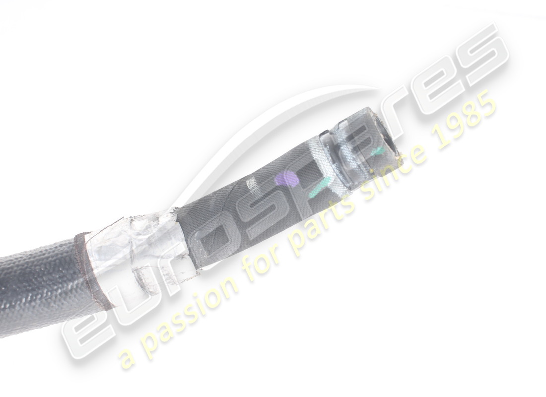 VERWENDETES FERRARI ROHR VOM UNTERBODEN ZUM RESER. TEILENUMMER 315061 (3) verwendetes ferrari rohr vom unterboden zum reser. teilenummer 315061 (3)